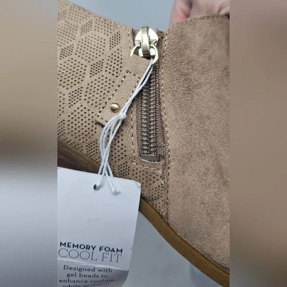 Dr. Scholls Brief Women's Faux Suede Tan Side Zip Memory Foam Ankle Boot Size 11 - Picture 11 of 14